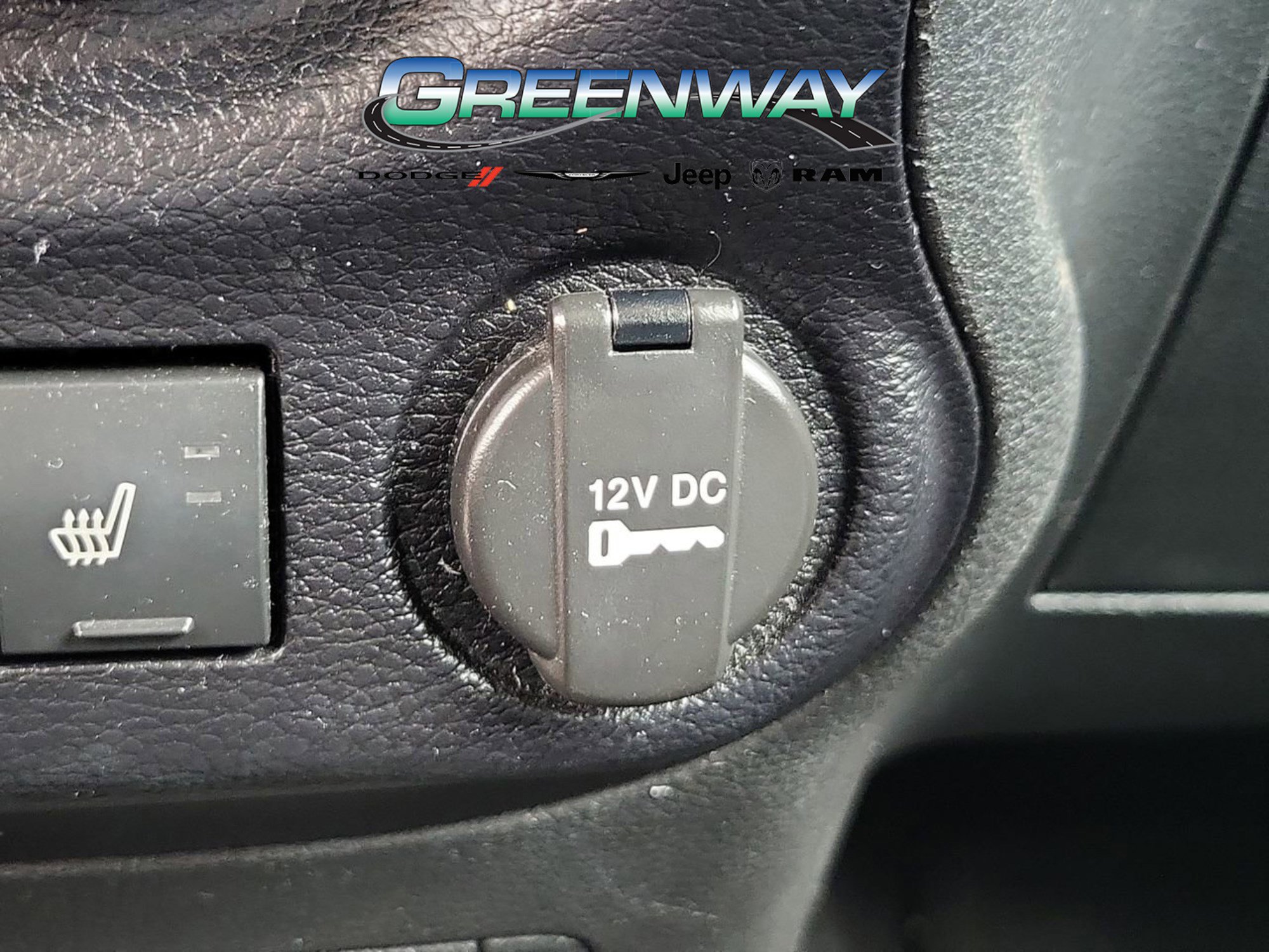 Used 2013 Jeep Wrangler Unlimited Sahara w/ Connectivity Group image 19