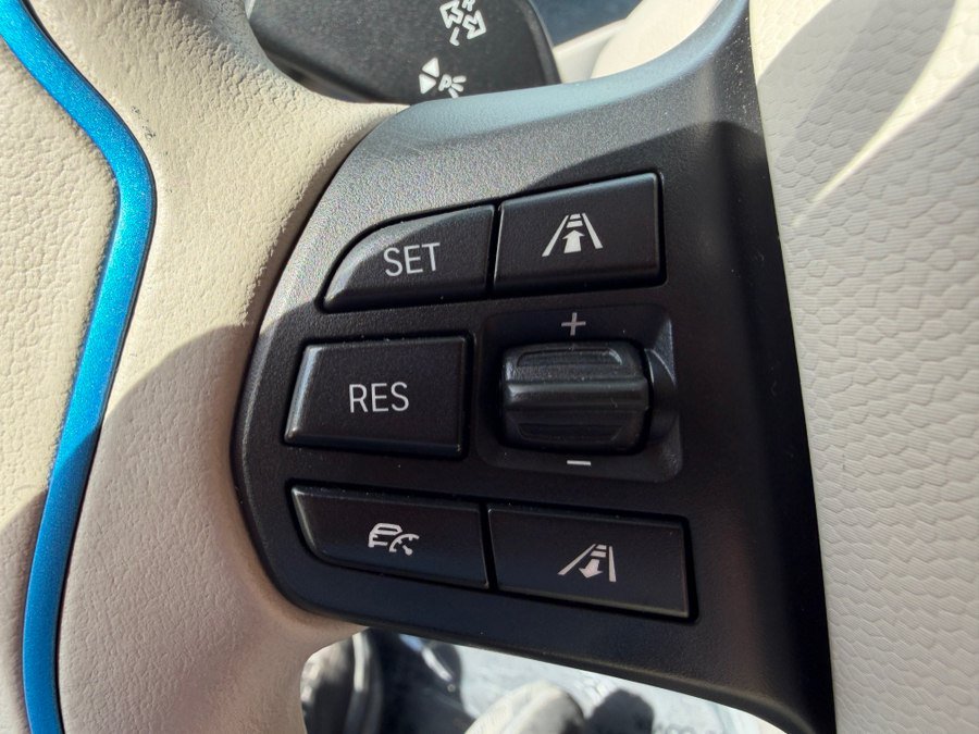 Used 2015 BMW i3 w/ Range Extender RWD image 12