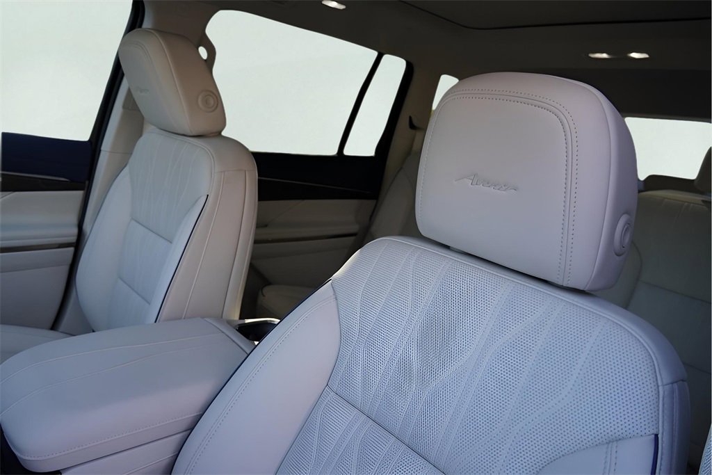 New 2026 Buick Enclave Avenir w/ Super Cruise Package image 10