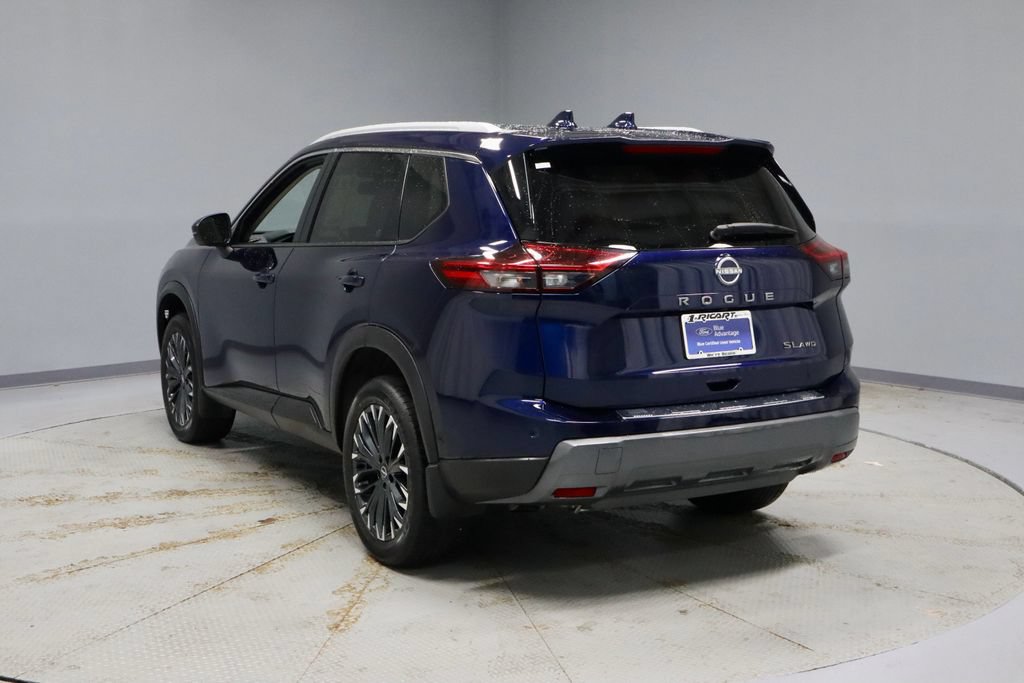 Certified 2025 Nissan Rogue SL w/ Tech Package AWD/4WD image 10