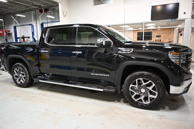 New 2026 GMC Sierra 1500 SLT w/ SLT Premium Plus Package image 4