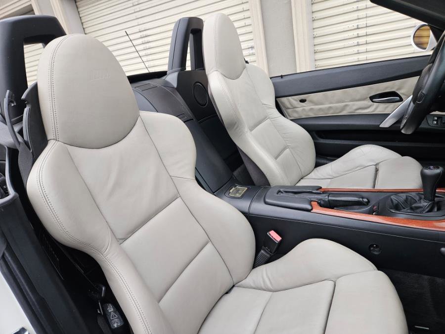 Used 2006 BMW M Roadster image 10