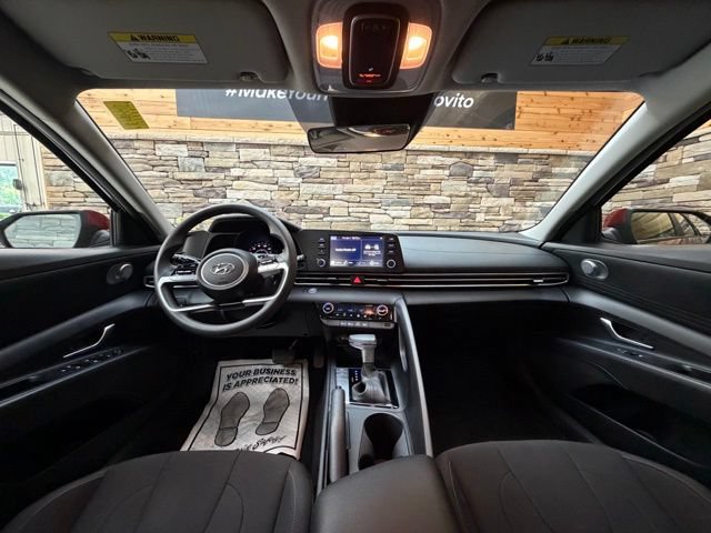 Certified 2023 Hyundai Elantra SEL w/ Cargo Package FWD image 18