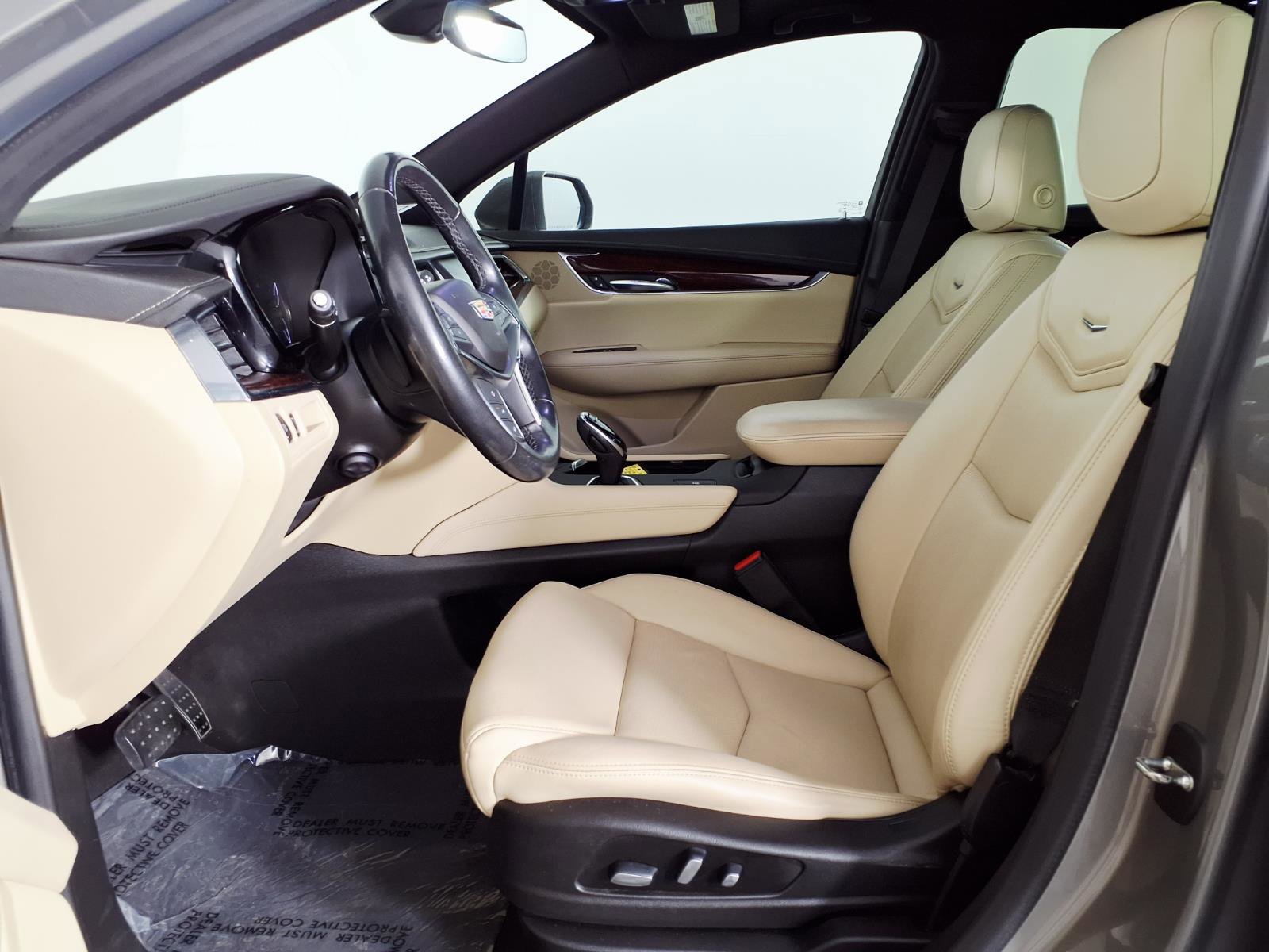 Used 2019 Cadillac XT5 Luxury FWD image 17