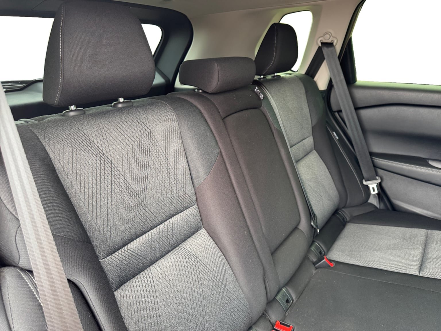 Used 2025 Nissan Rogue SV AWD/4WD image 18
