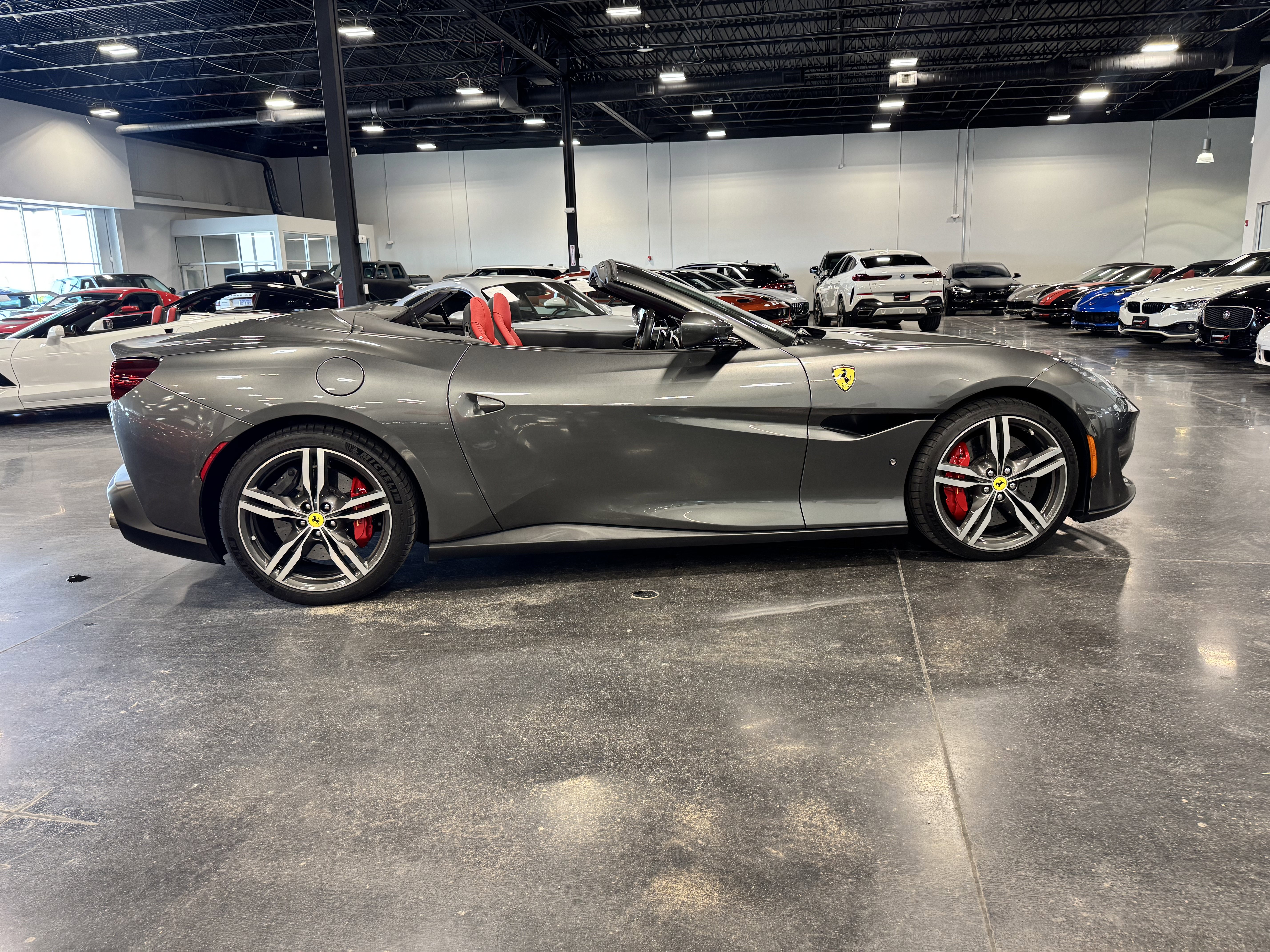 Used 2020 Ferrari Portofino image 2