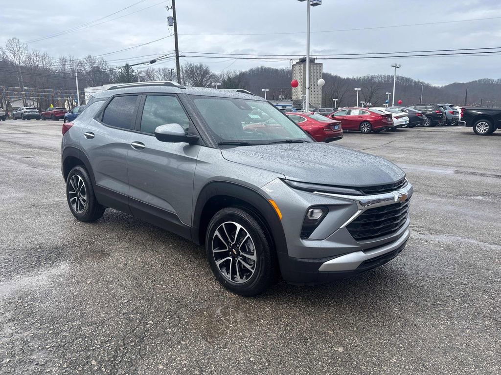 Used 2025 Chevrolet TrailBlazer LT image 7