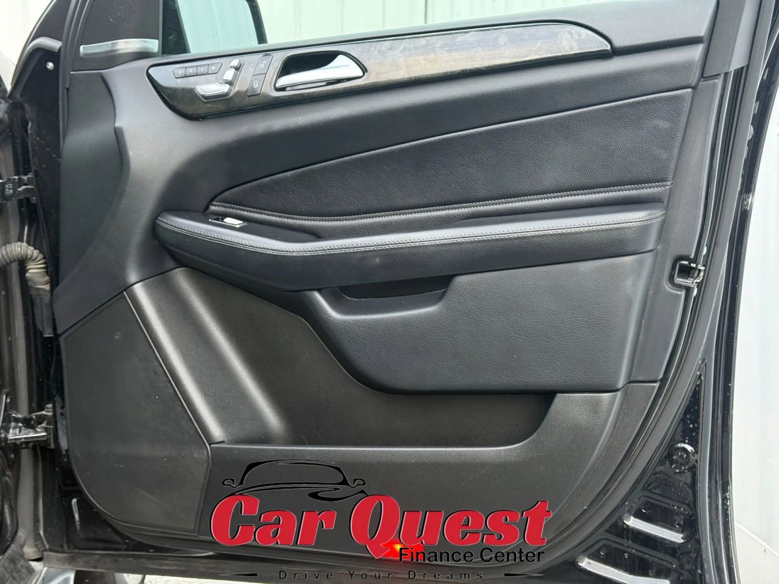 Used 2017 Mercedes-Benz GLS 450 4MATIC image 23