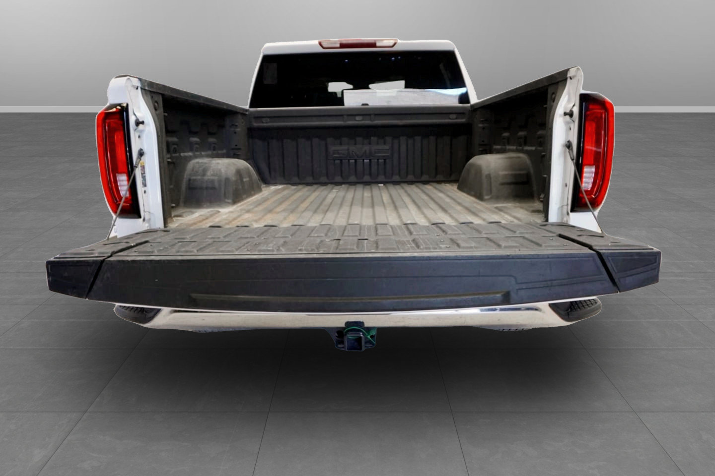 Used 2026 GMC Sierra 1500 SLT AWD/4WD image 11