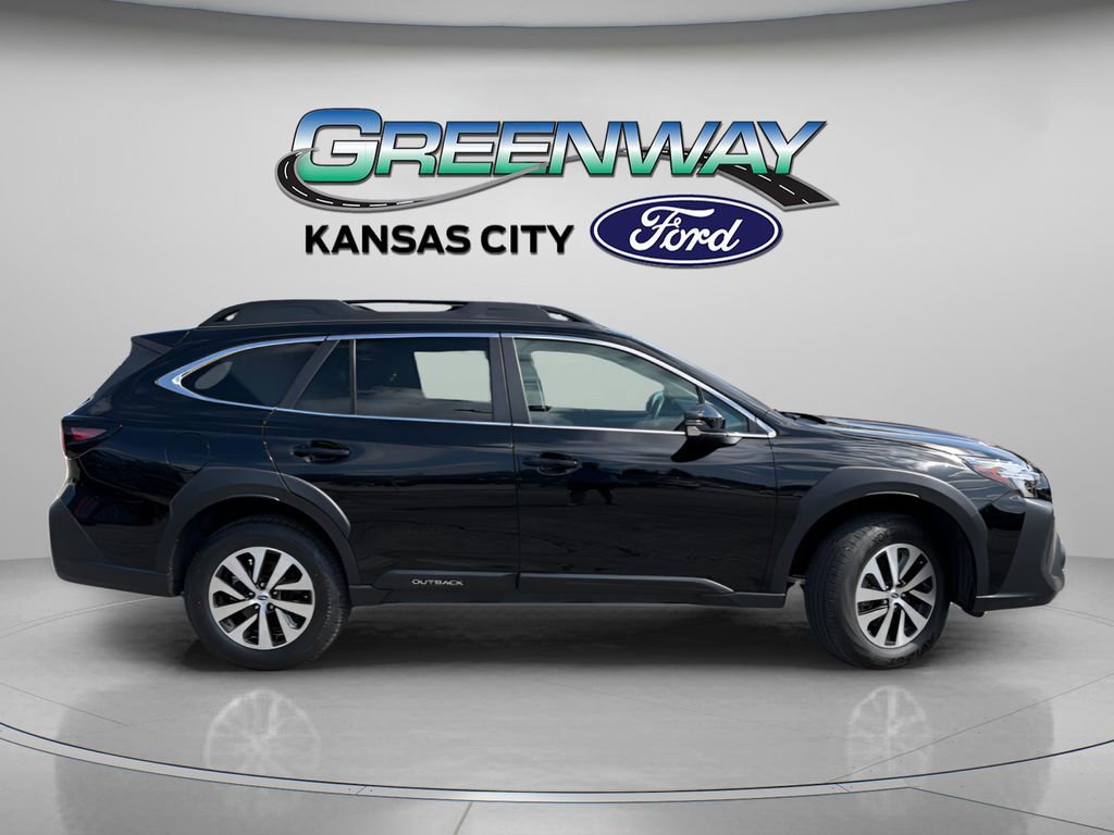 Used 2024 Subaru Outback Premium AWD/4WD image 6