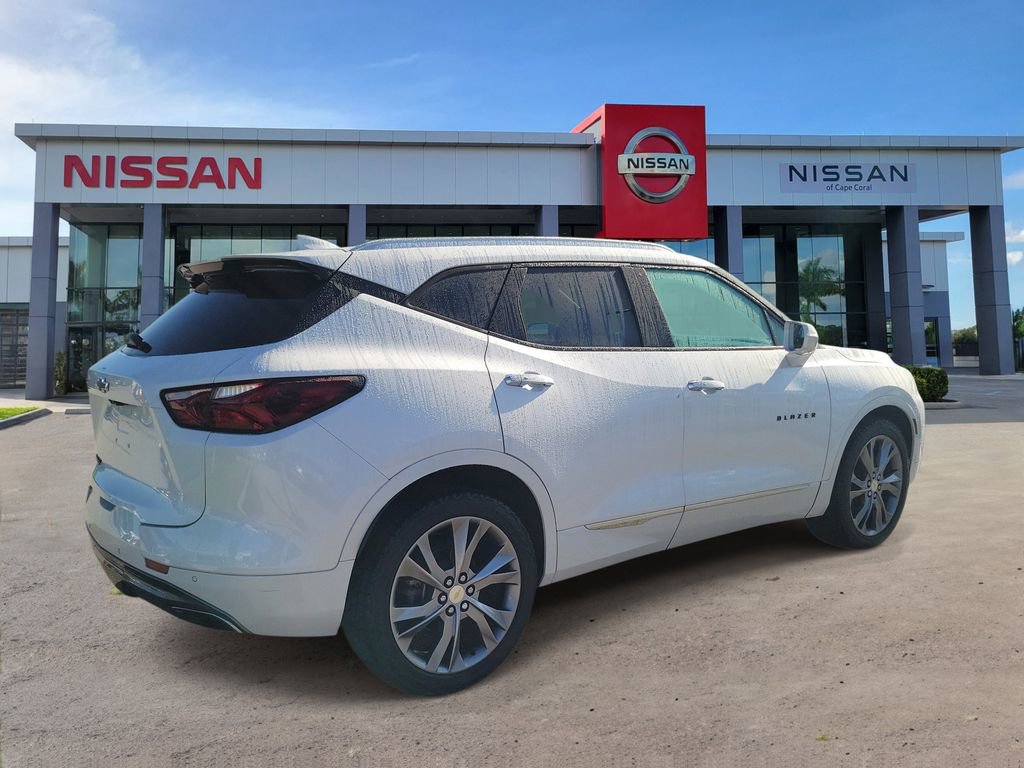 Used 2020 Chevrolet Blazer Premier w/ Driver Confidence II Package FWD image 4