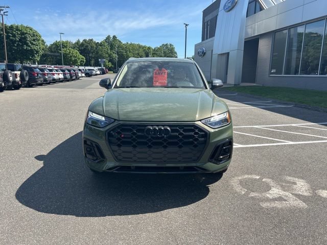 Used 2024 Audi Q5 2.0T Premium w/ Convenience Package AWD/4WD image 2