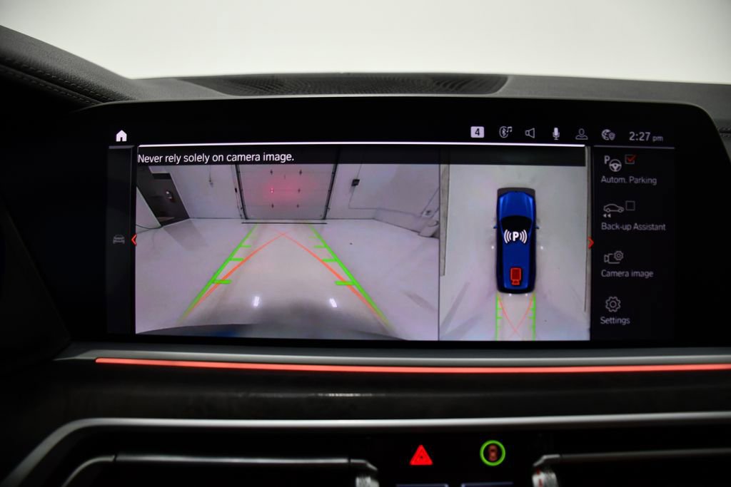 Used 2022 BMW X7 xDrive40i w/ Premium Package image 16