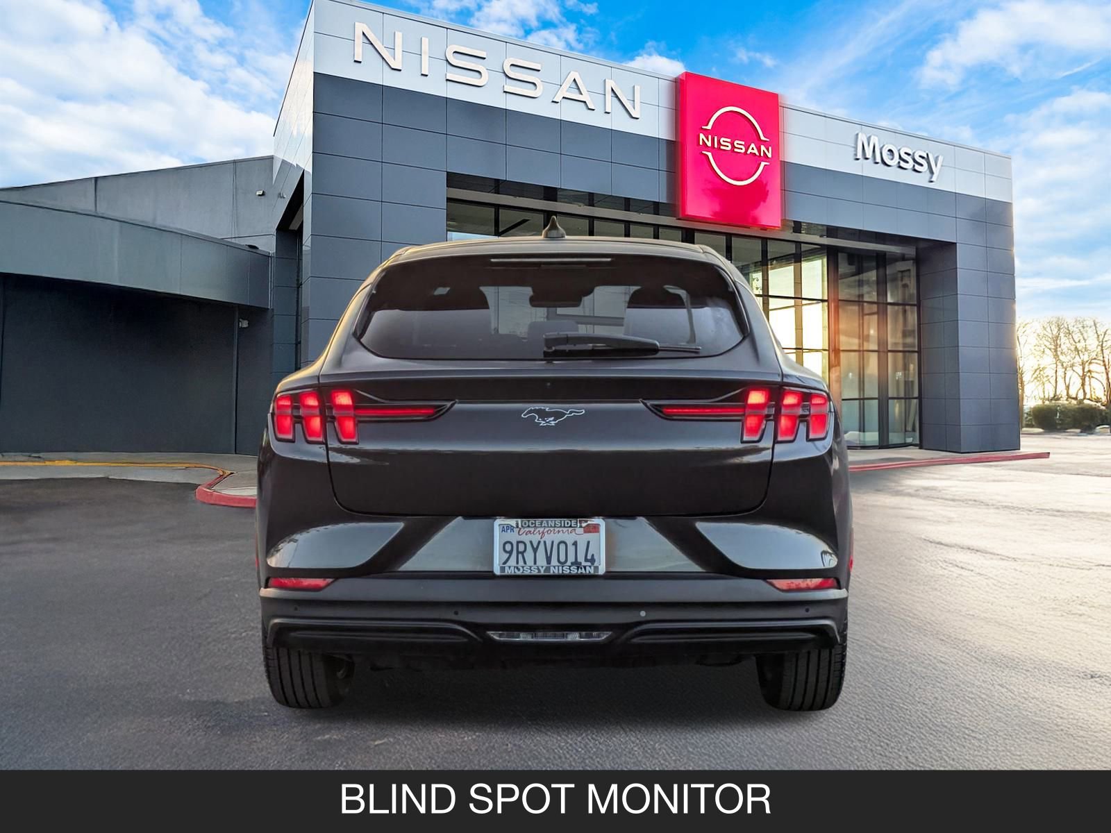 Used 2022 Ford Mustang Mach-E Select image 9