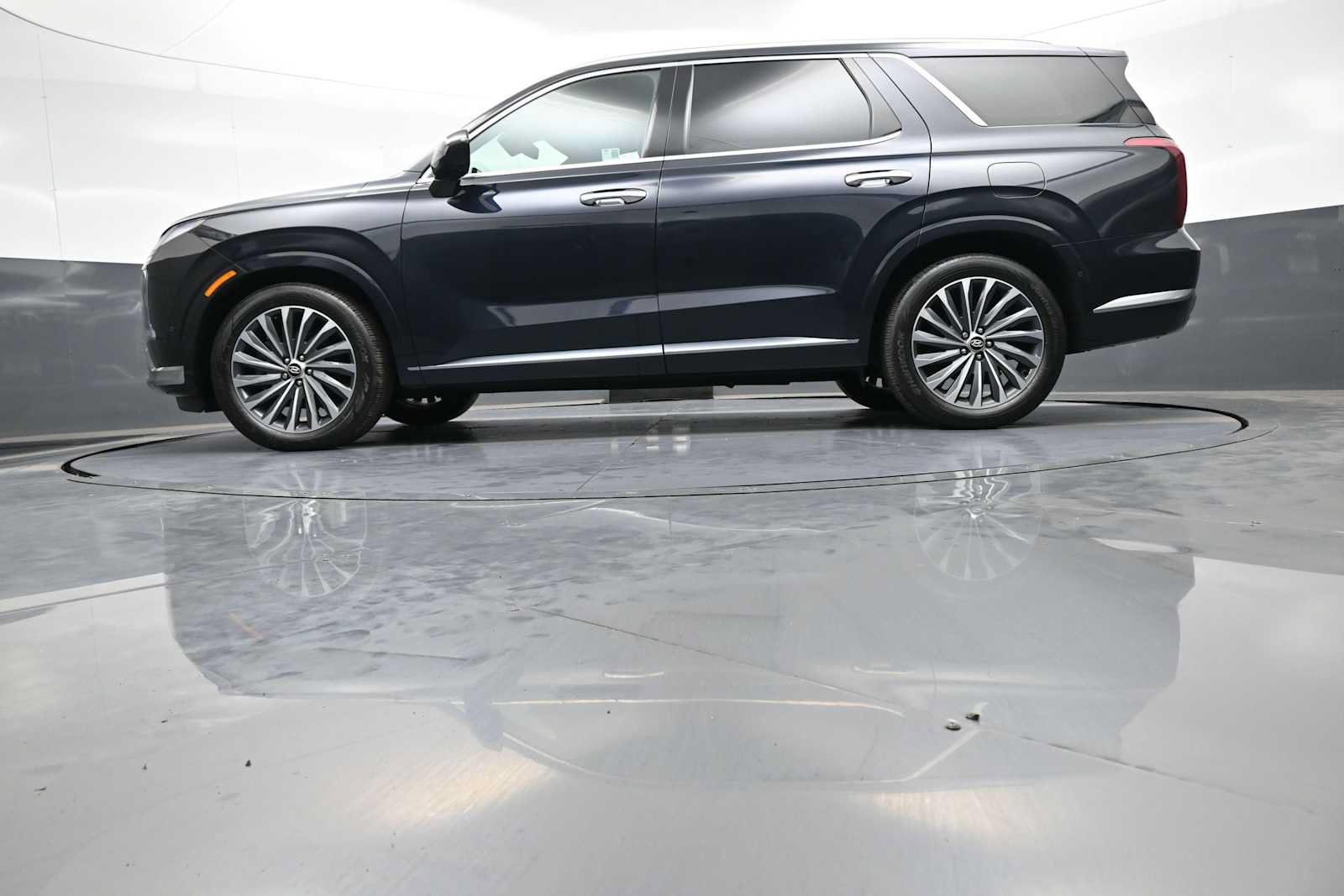 Used 2024 Hyundai Palisade Calligraphy AWD/4WD image 35