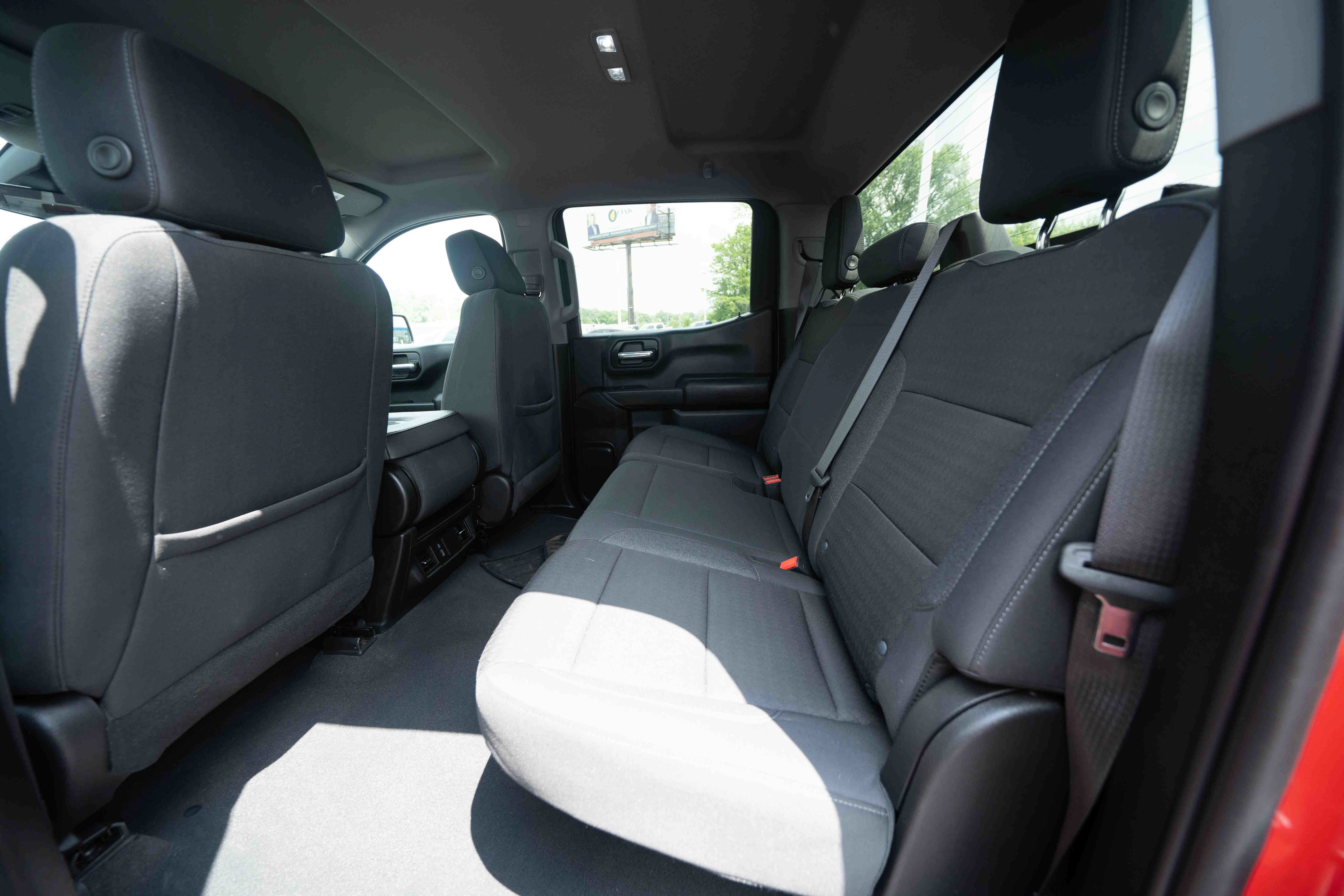Used 2024 Chevrolet Silverado 1500 Custom Trail Boss w/ LPO, Dark Essentials Package AWD/4WD image 23