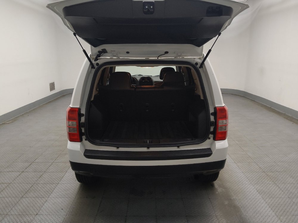 Used 2015 Jeep Patriot High Altitude AWD/4WD image 29