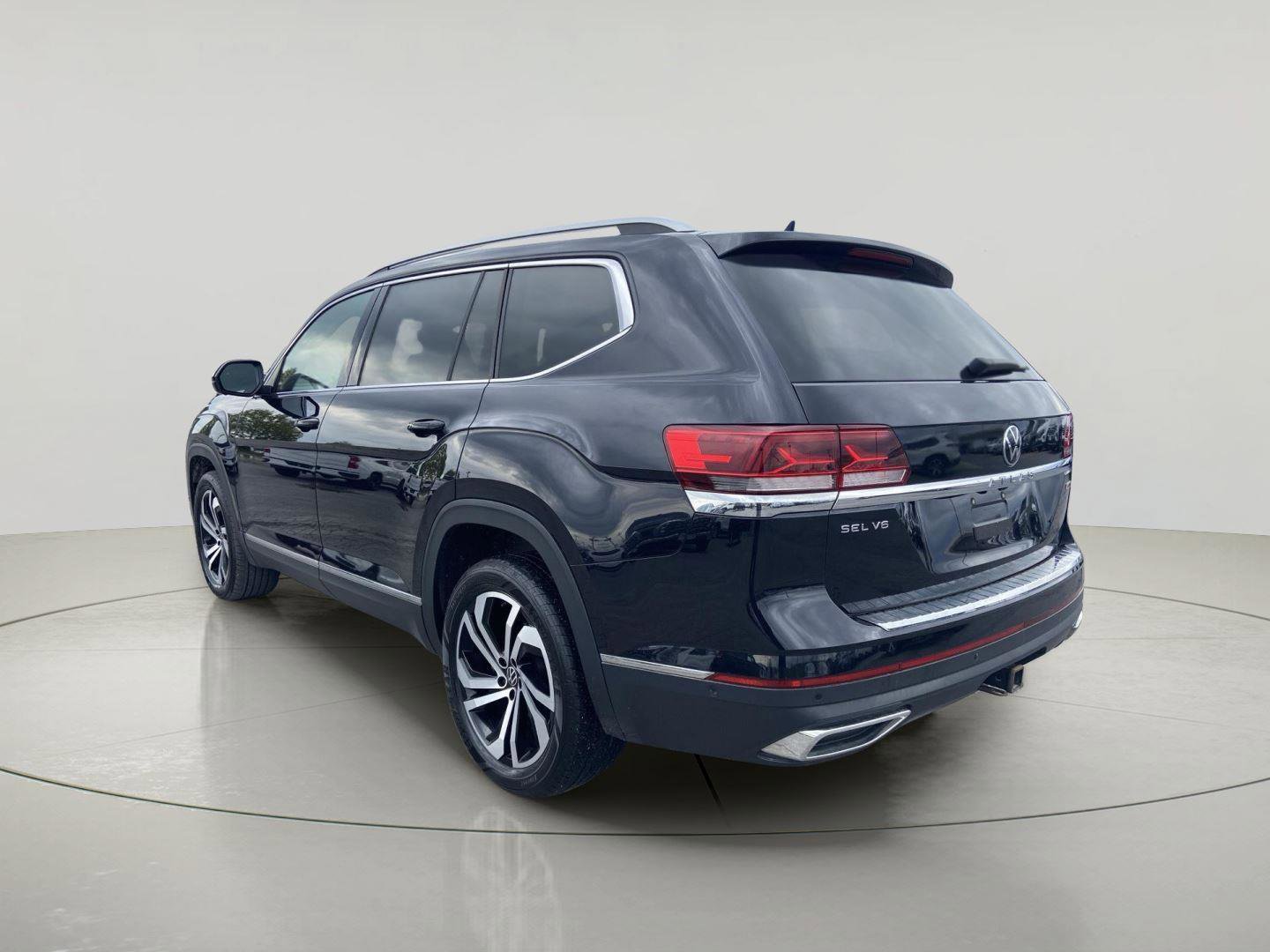 Used 2021 Volkswagen Atlas SEL Premium AWD/4WD image 5