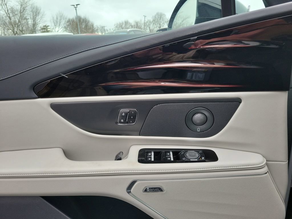 New 2026 Lincoln Nautilus Premier w/ Equipment Group 102A image 20