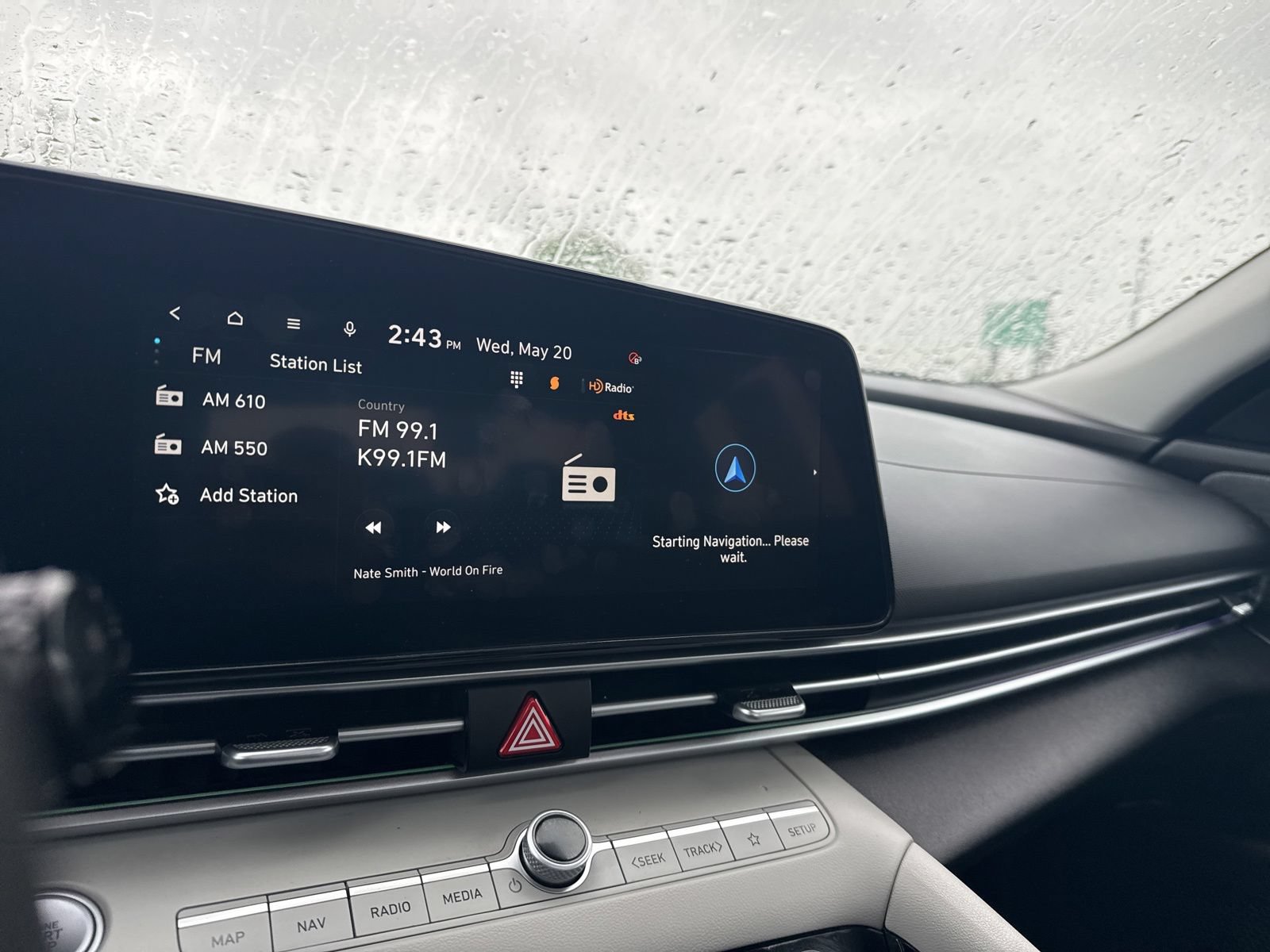 Used 2024 Hyundai Elantra Limited FWD image 30