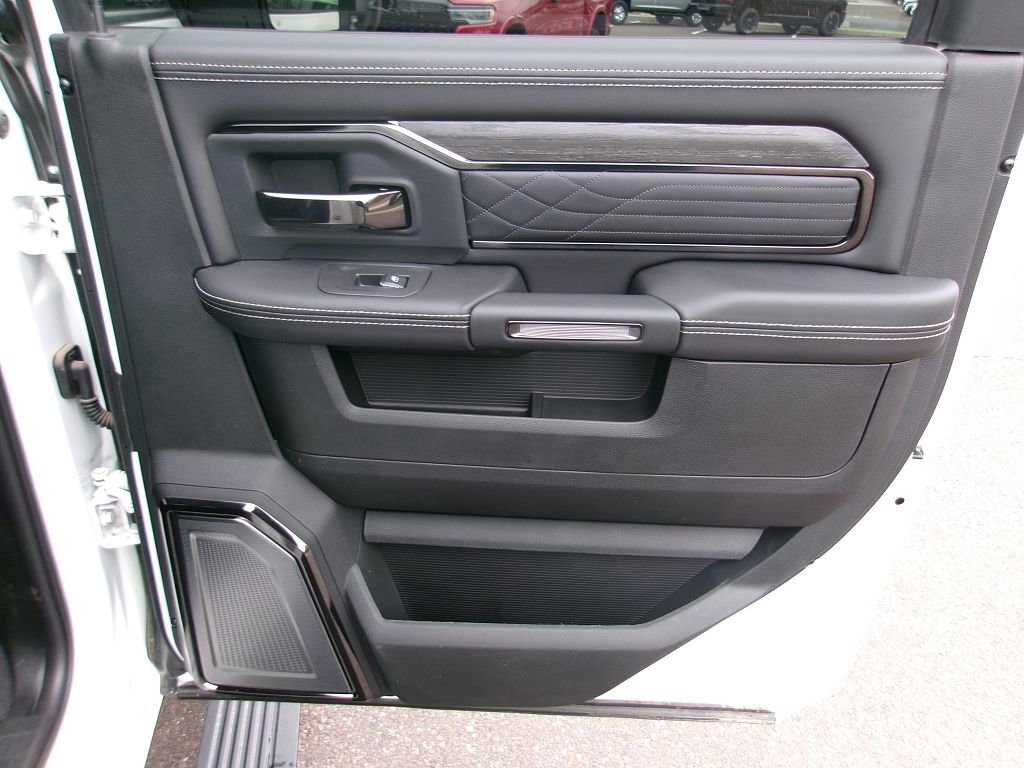 New 2026 RAM 3500 Limited image 9