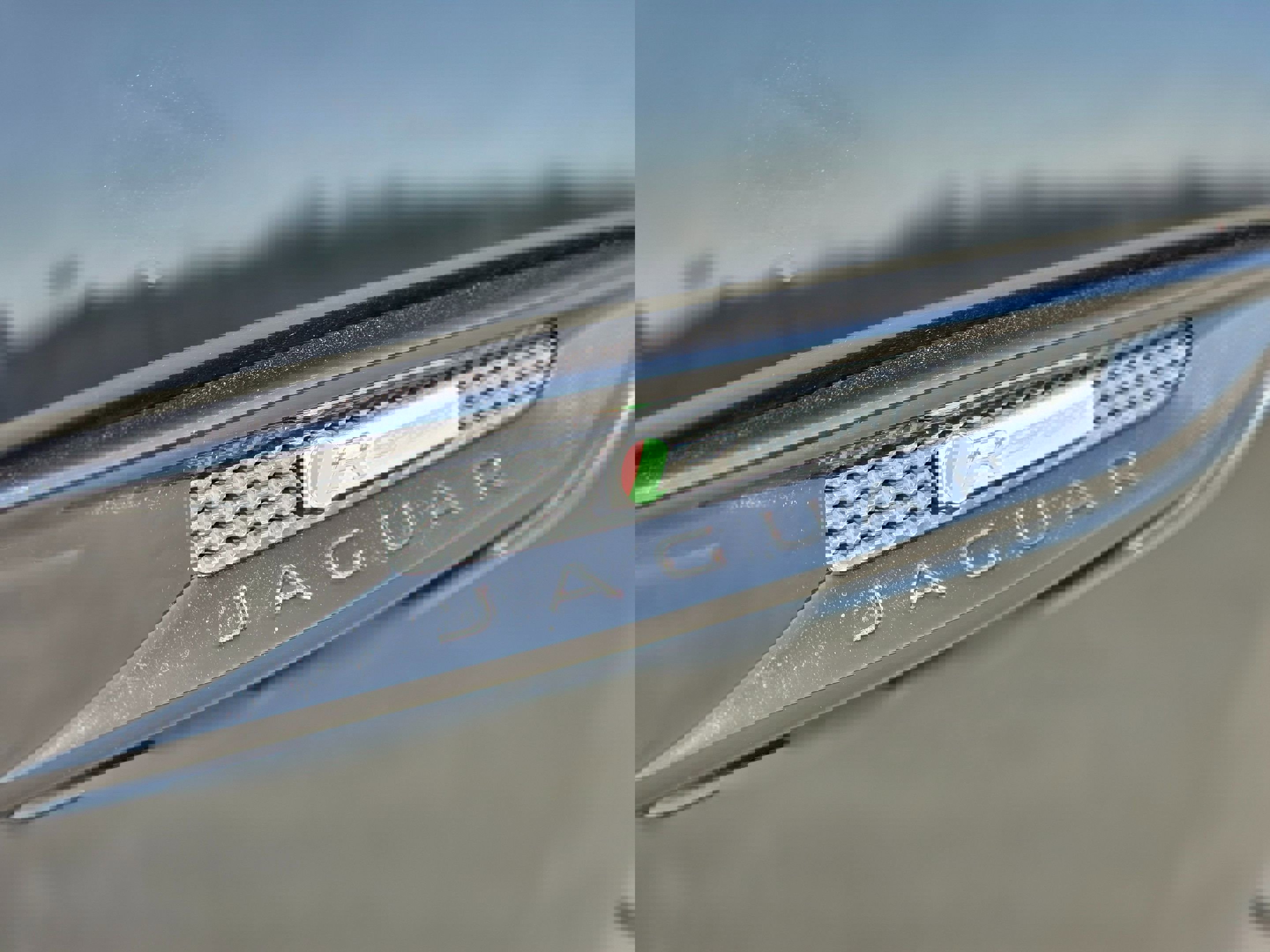 Used 2017 Jaguar F-PACE R-Sport AWD/4WD image 9