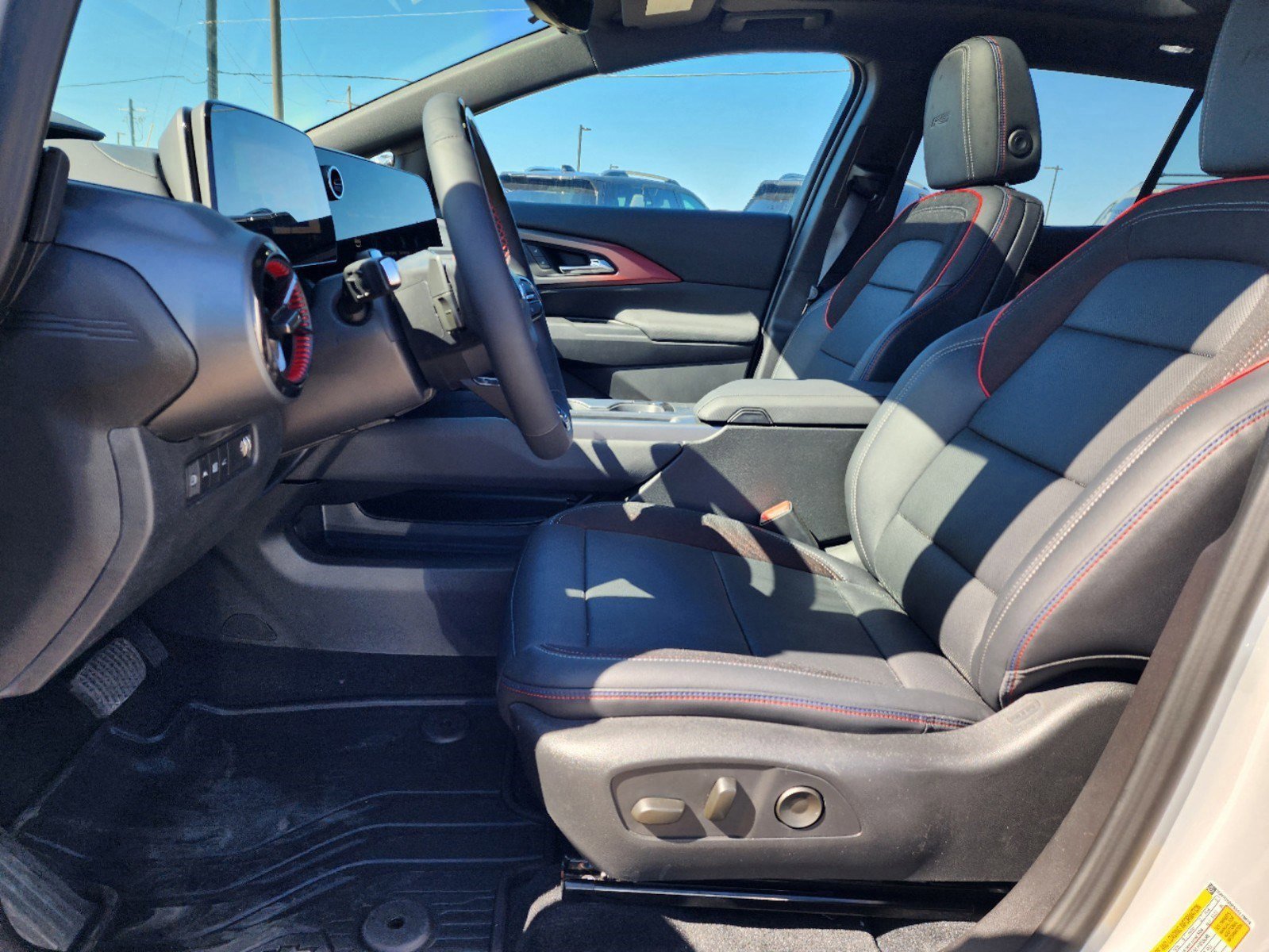 New 2025 Chevrolet Equinox EV RS image 19