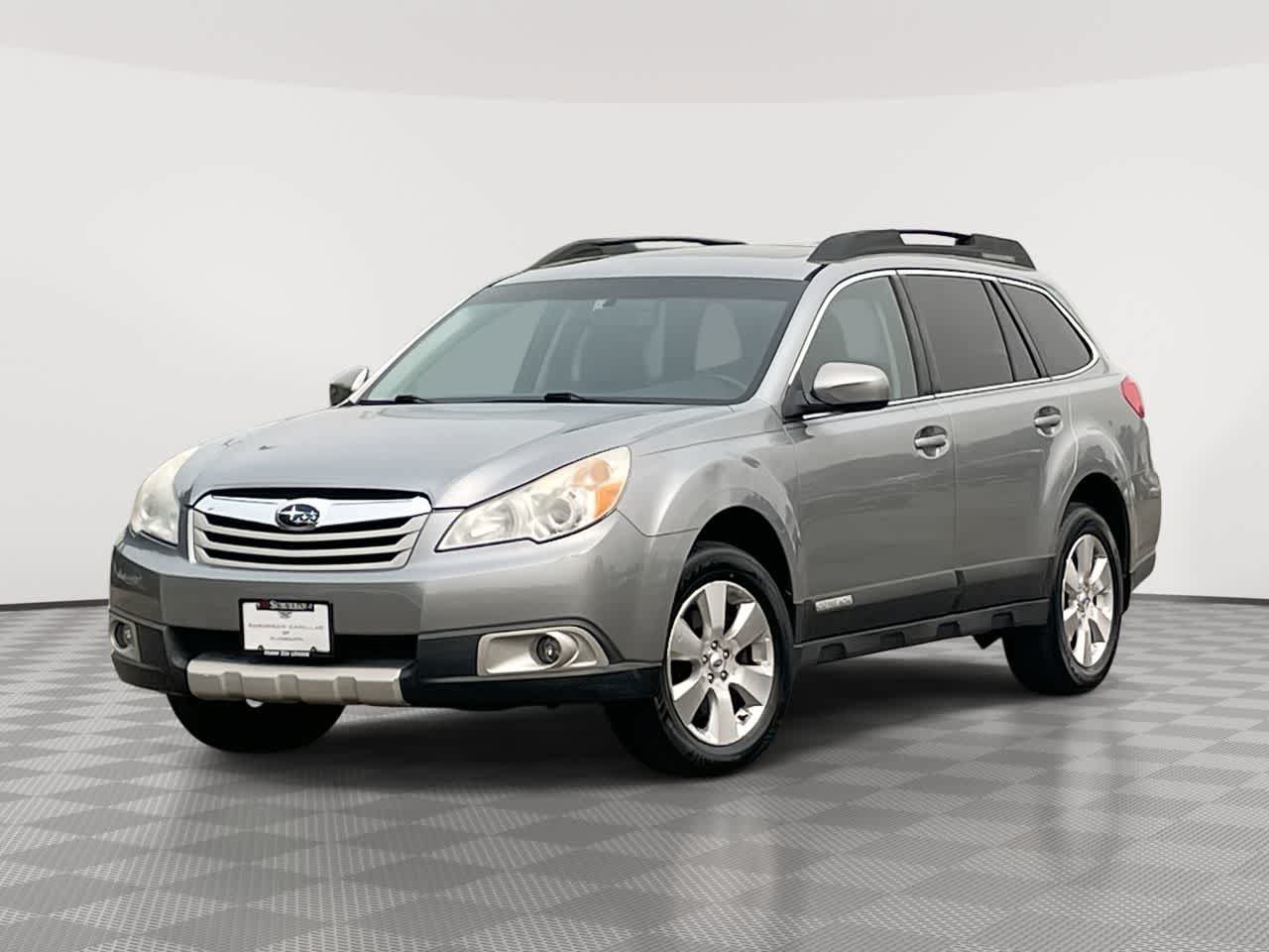 Used 2011 Subaru Outback 3.6R Limited w/ PWR Moonroof Pkg