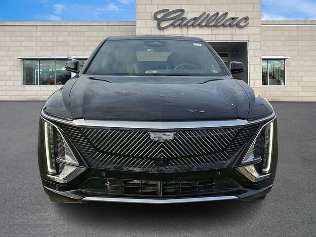 Certified 2025 Cadillac Lyriq Luxury w/ LPO, Floor Liner Package image 3