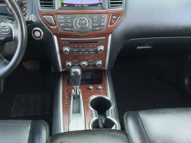 Used 2019 Nissan Pathfinder Platinum FWD image 17