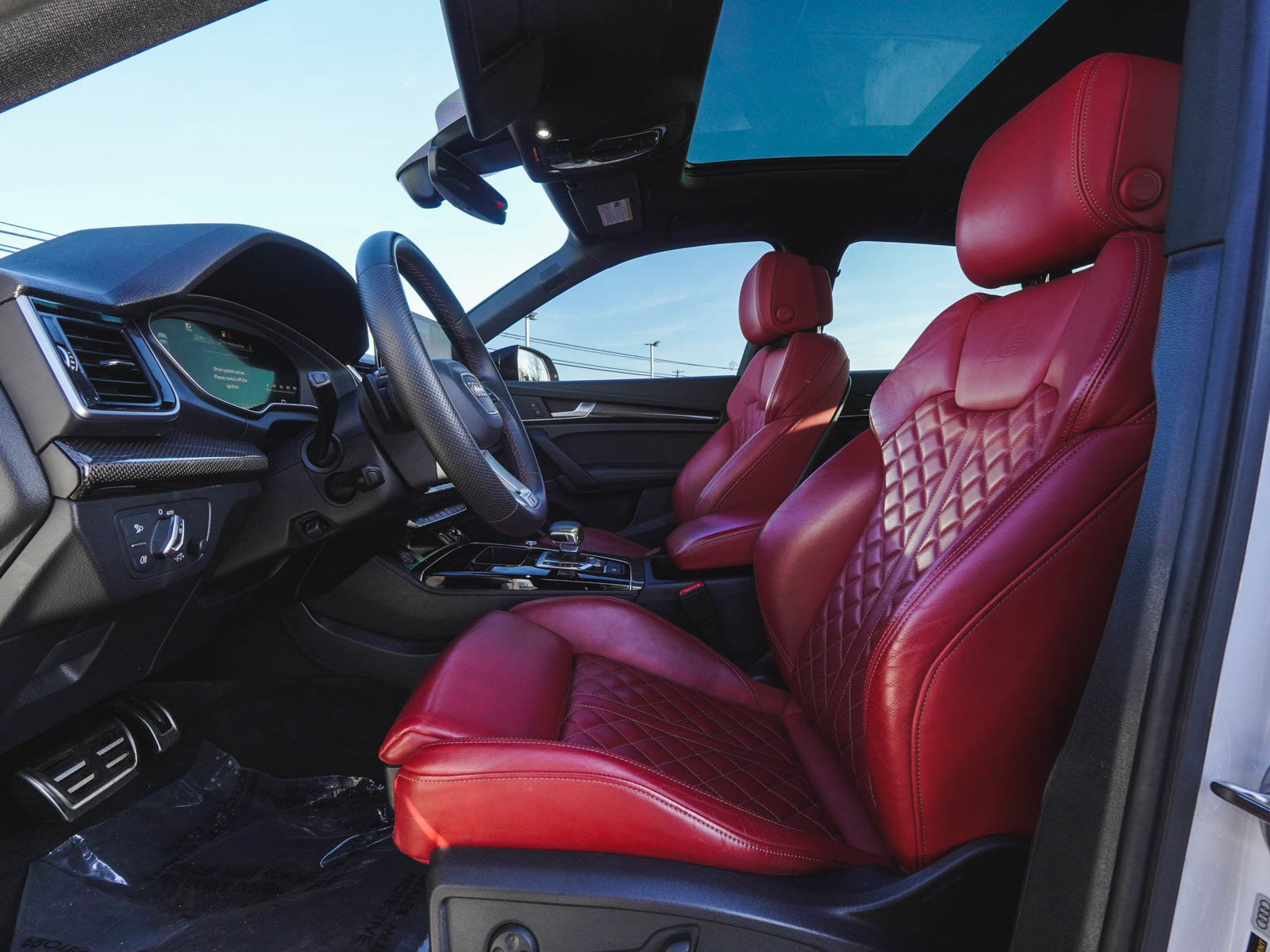 Used 2023 Audi SQ5 Premium Plus w/ Premium Plus Package image 28