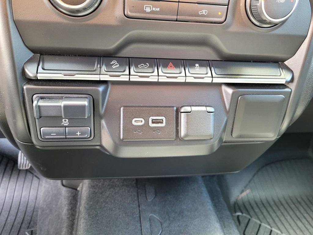Used 2021 Chevrolet Silverado 1500 Custom Trail Boss w/ Safety Confidence Package AWD/4WD image 16