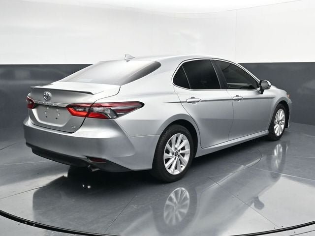 Used 2023 Toyota Camry LE w/ Convenience Package FWD image 9