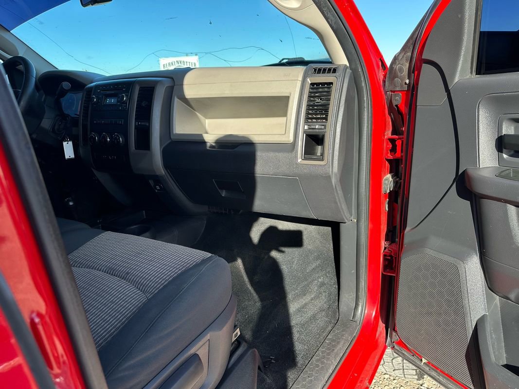 Used 2012 RAM 2500 ST w/ Chrome Appearance Group image 13