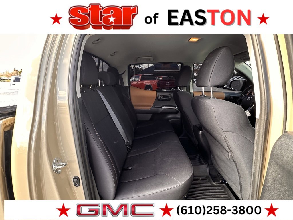 Used 2018 Toyota Tacoma SR5 w/ Exterior Package image 12