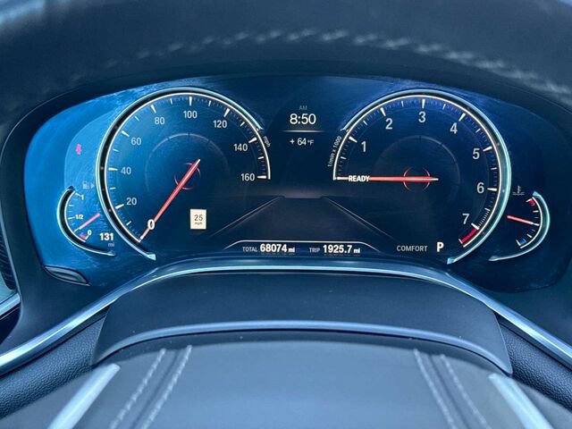 Used 2019 BMW 750i w/ Executive Package RWD image 32
