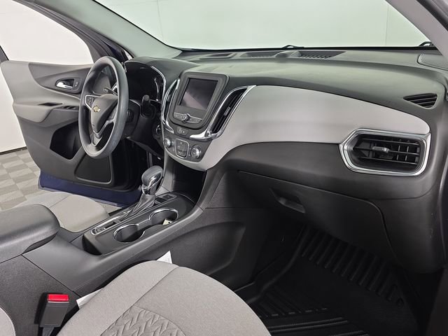 Used 2023 Chevrolet Equinox LS w/ LS Convenience Package AWD/4WD image 18