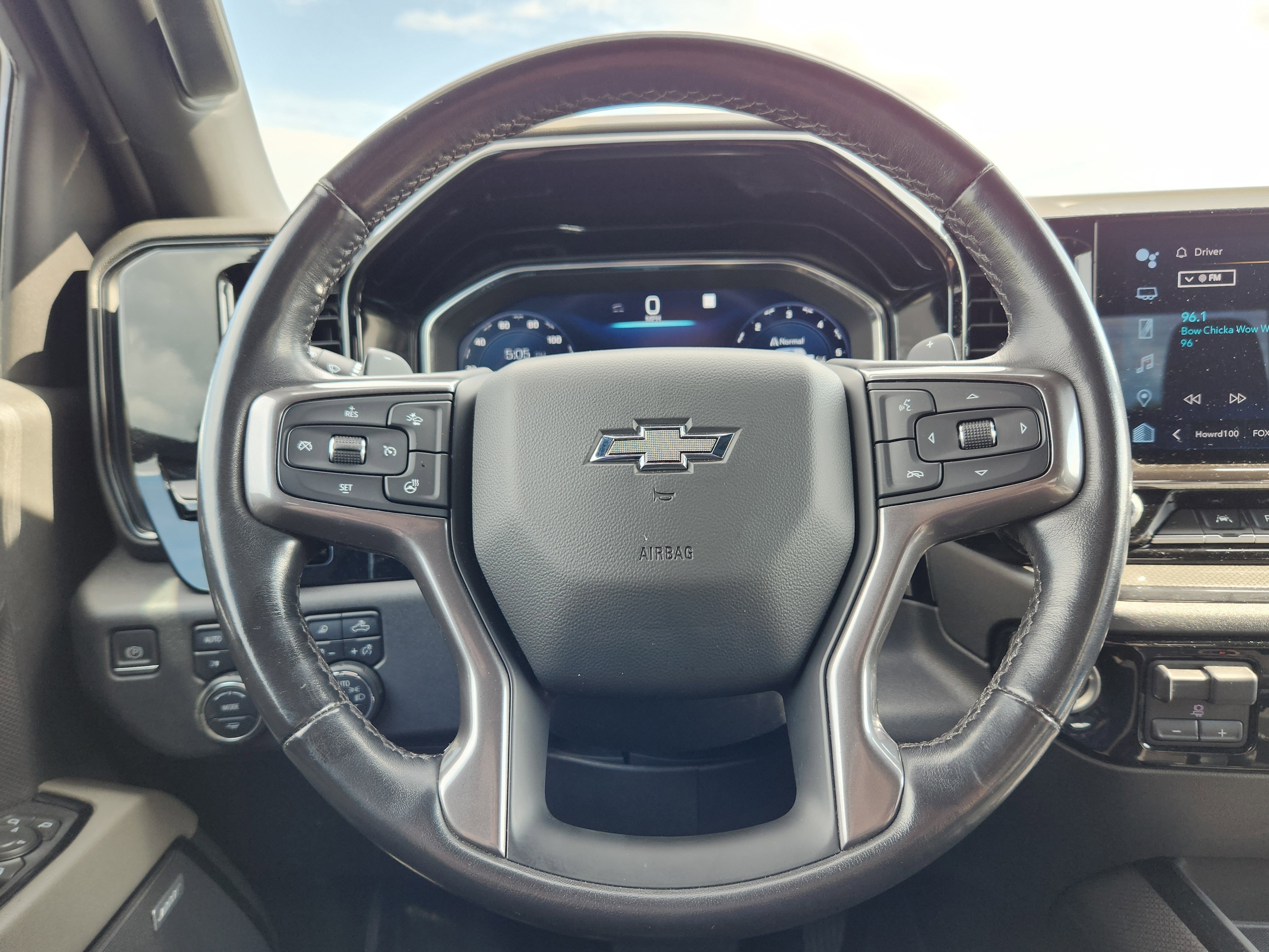 Used 2022 Chevrolet Silverado 1500 ZR2 w/ Technology Package image 21