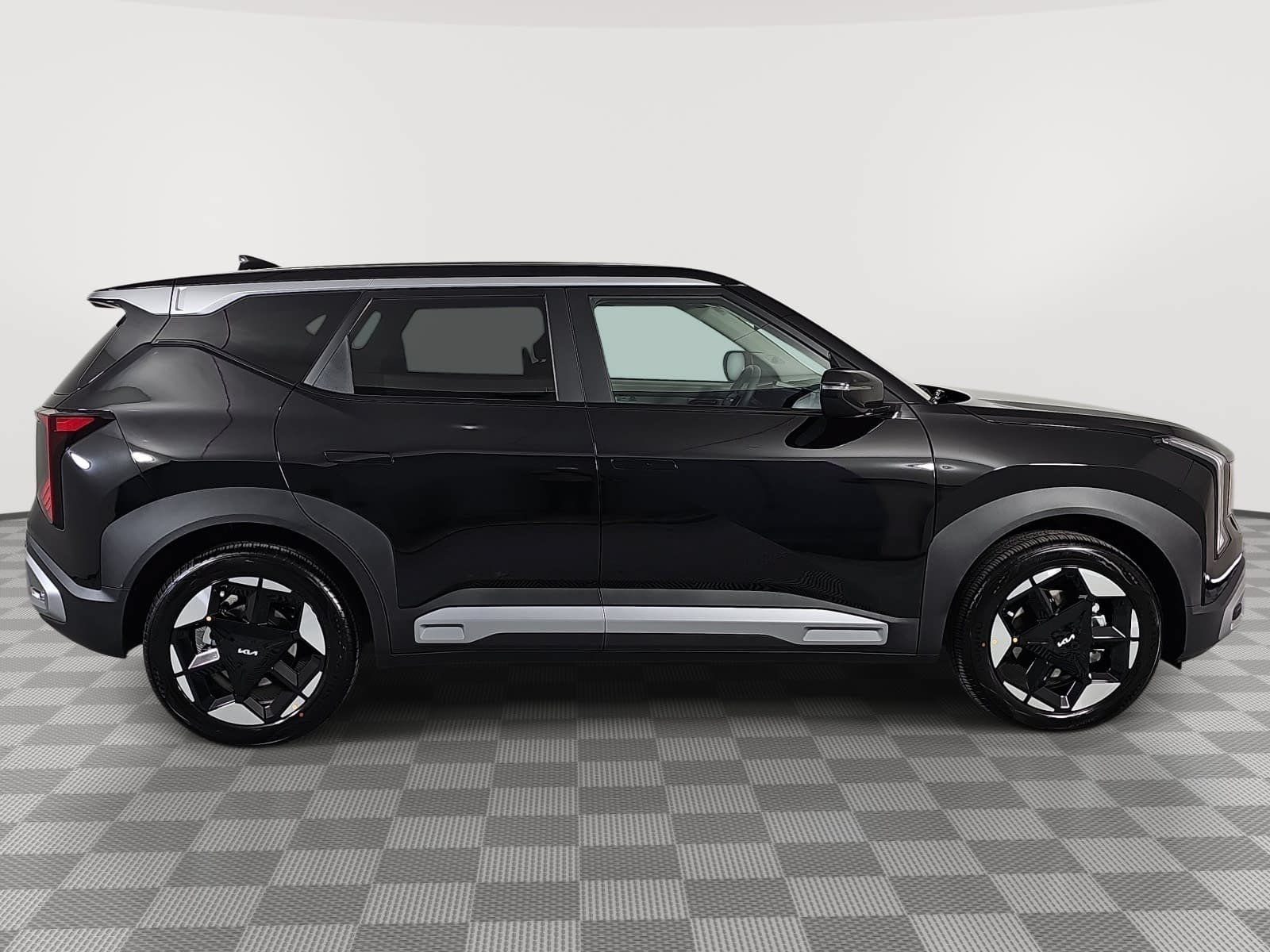 Used 2027 Kia Seltos S FWD image 9