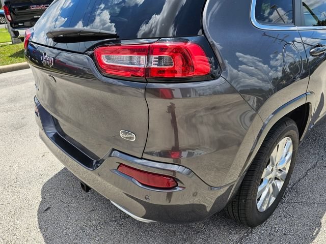 Used 2018 Jeep Cherokee Overland w/ Technology Group AWD/4WD image 12