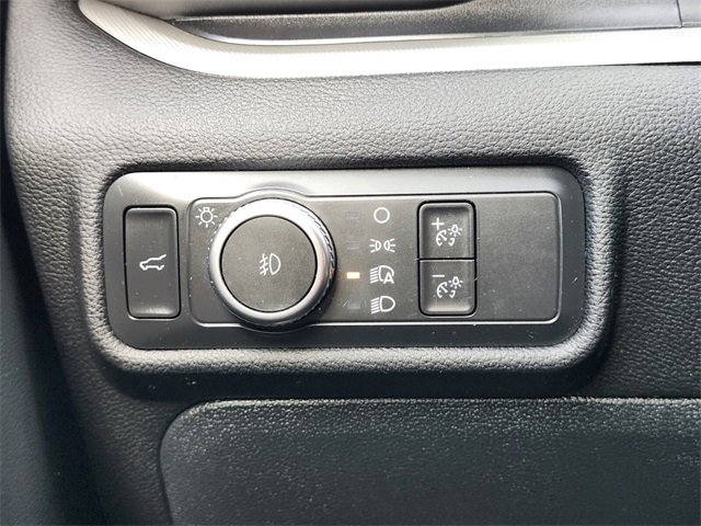 Certified 2022 Ford Explorer XLT w/ Equipment Group 202A image 26