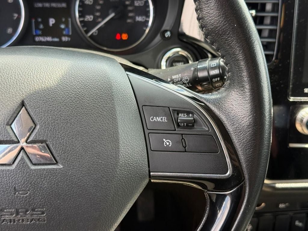 Used 2020 Mitsubishi Outlander ES AWD/4WD image 20
