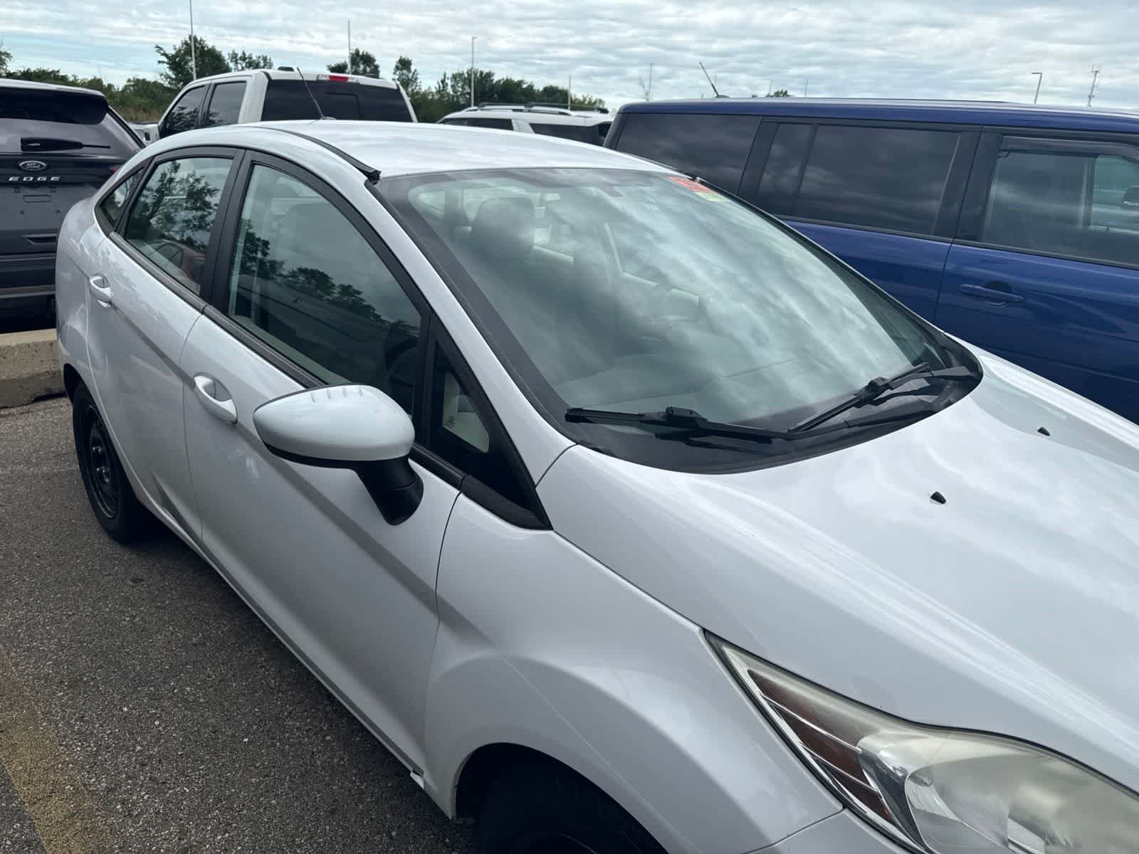 Used 2013 Ford Fiesta S FWD image 27
