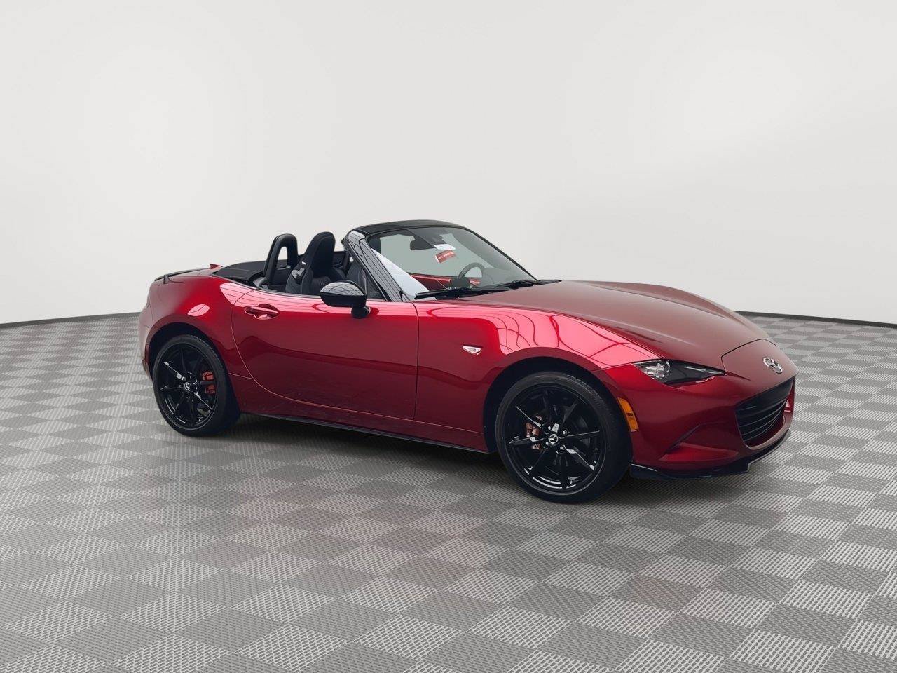 Certified 2021 MAZDA MX-5 Miata Club RWD image 34
