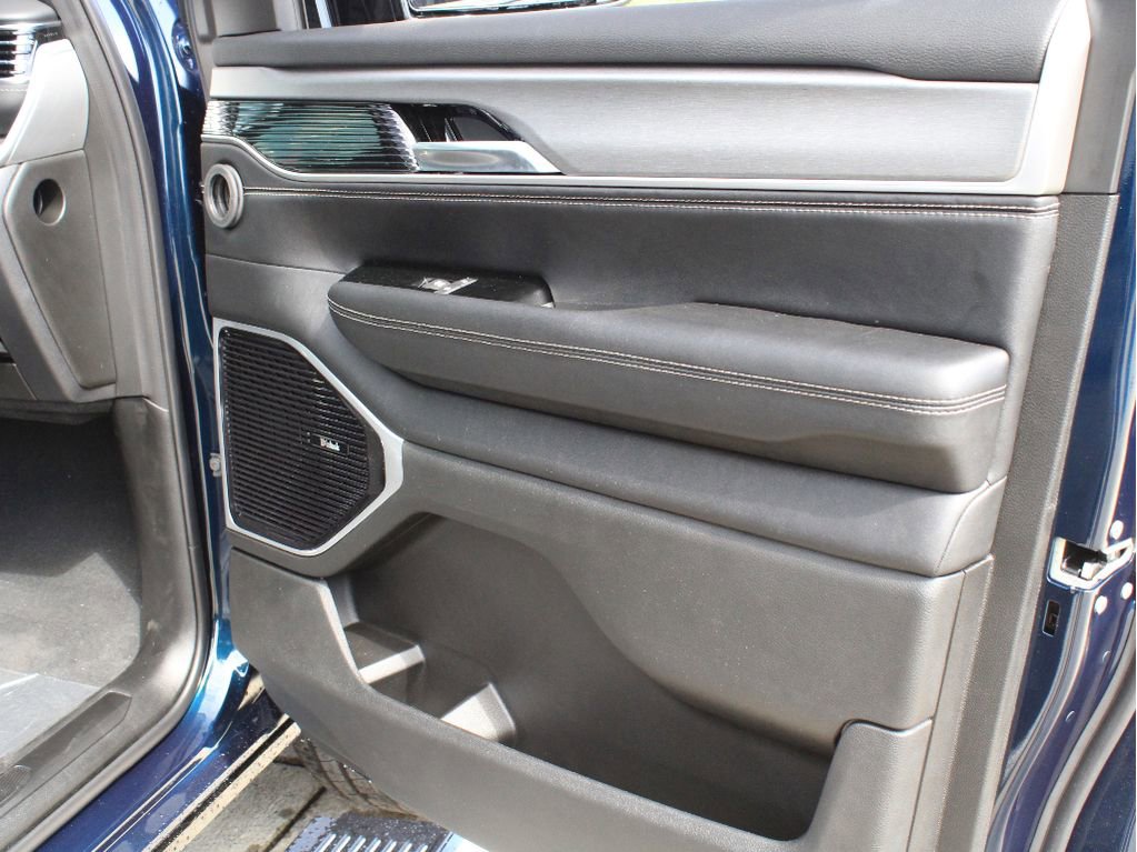 New 2026 Jeep Grand Wagoneer Limited AWD/4WD image 24