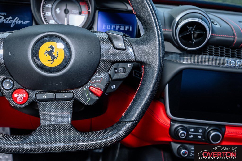 Used 2020 Ferrari Portofino RWD image 16
