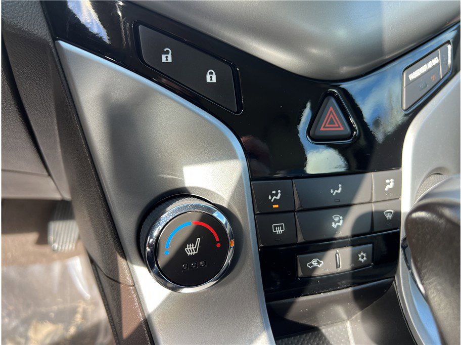 Used 2014 Chevrolet Cruze Diesel w/ Enhanced Safety Package FWD image 15