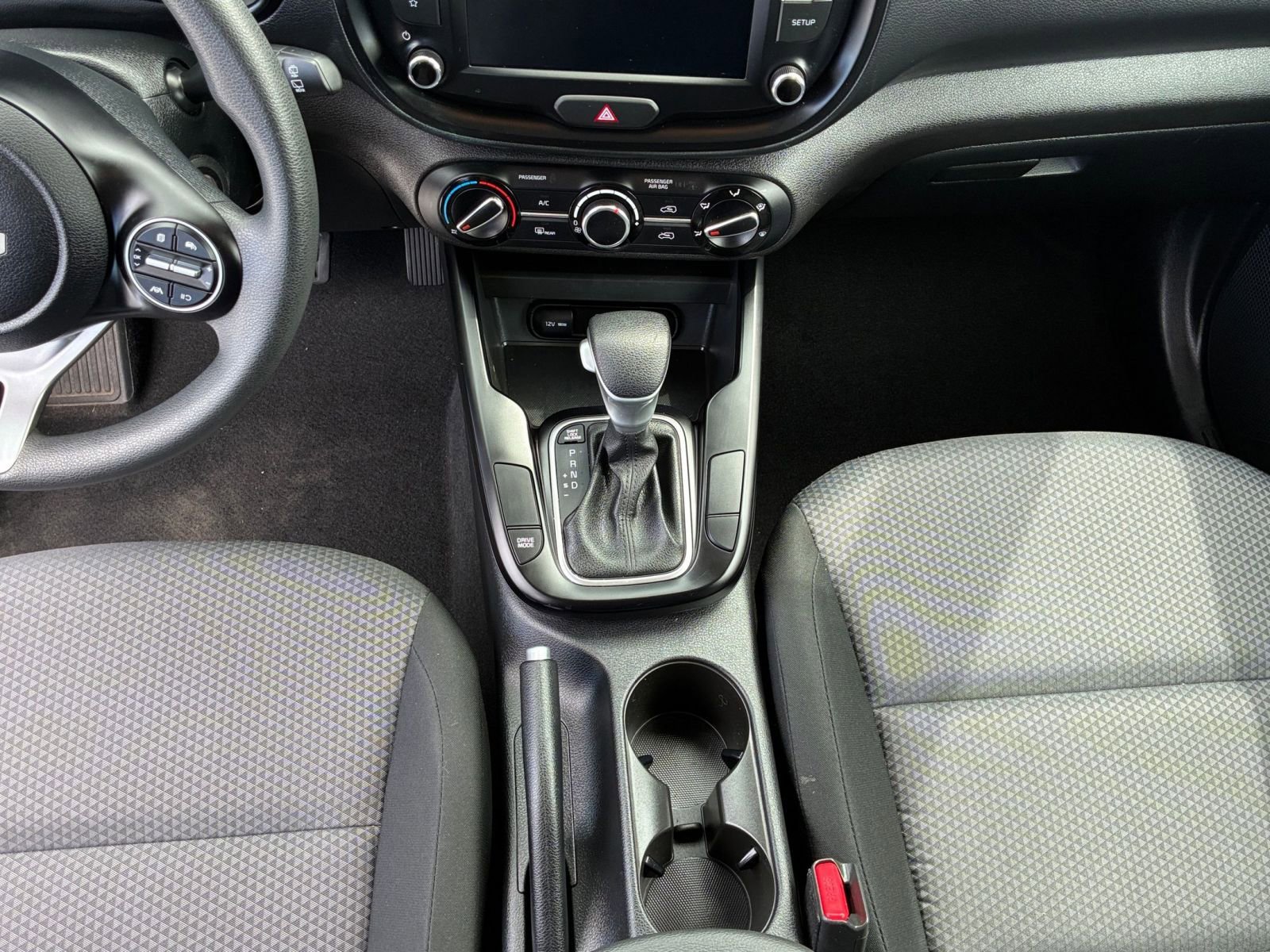 Used 2025 Kia Soul LX w/ LX Technology Package FWD image 37