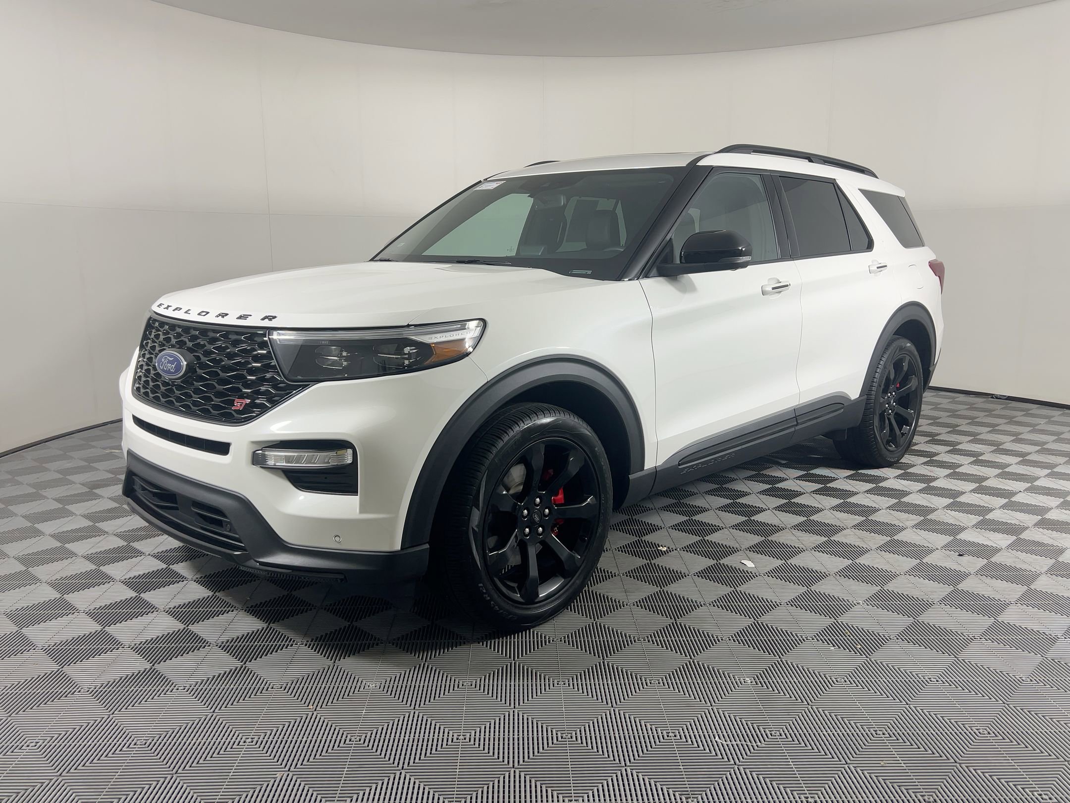 Used 2023 Ford Explorer ST w/ Equipment Group 401A