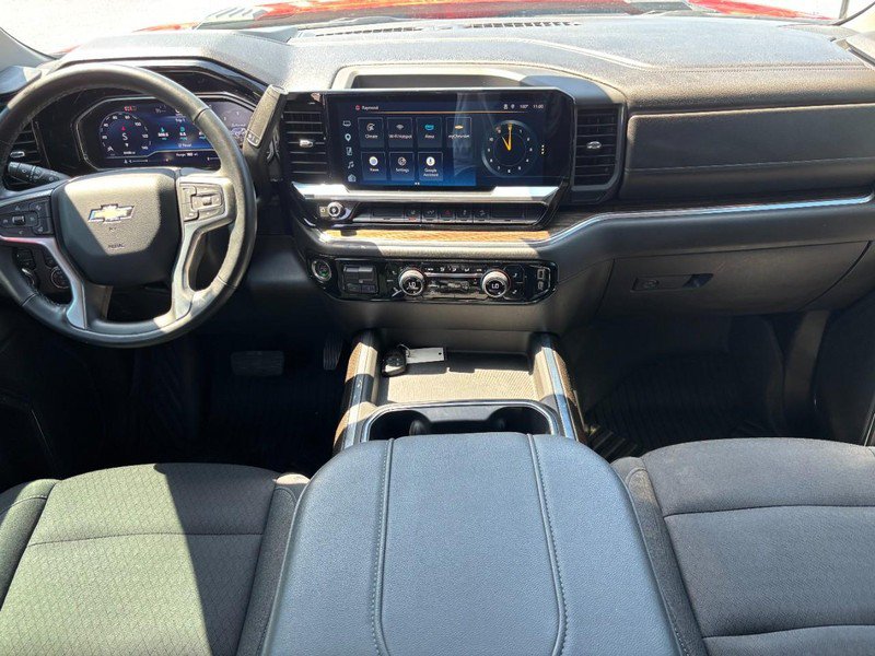 Used 2024 Chevrolet Silverado 2500 LT AWD/4WD image 14